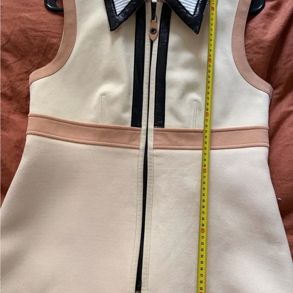 Louis Vuitton Cream and Black Zippered Top - Picture 11 of 11
